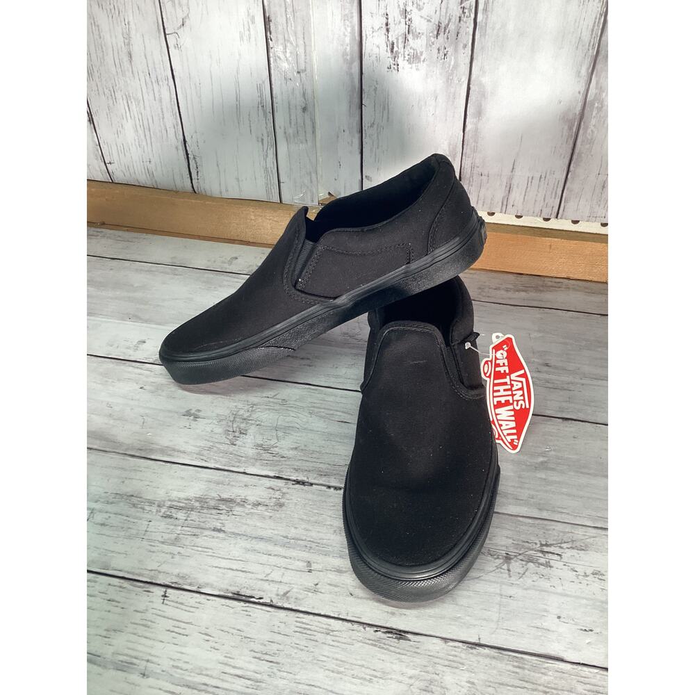 VANS Men's Classic Slip-on Skateboarding Shoes Athletic Triple Black Size 8